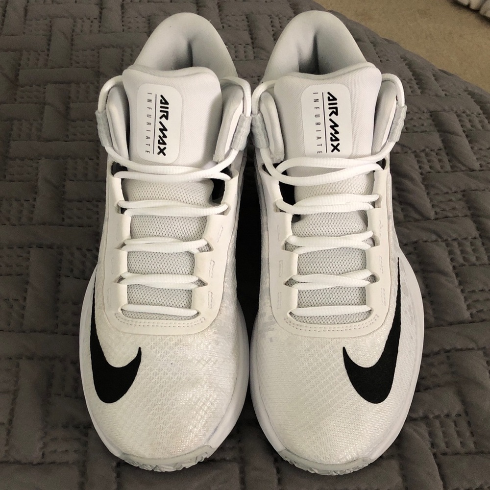 Nike Air Max Infuriate 2 Mid Basketball Shoes